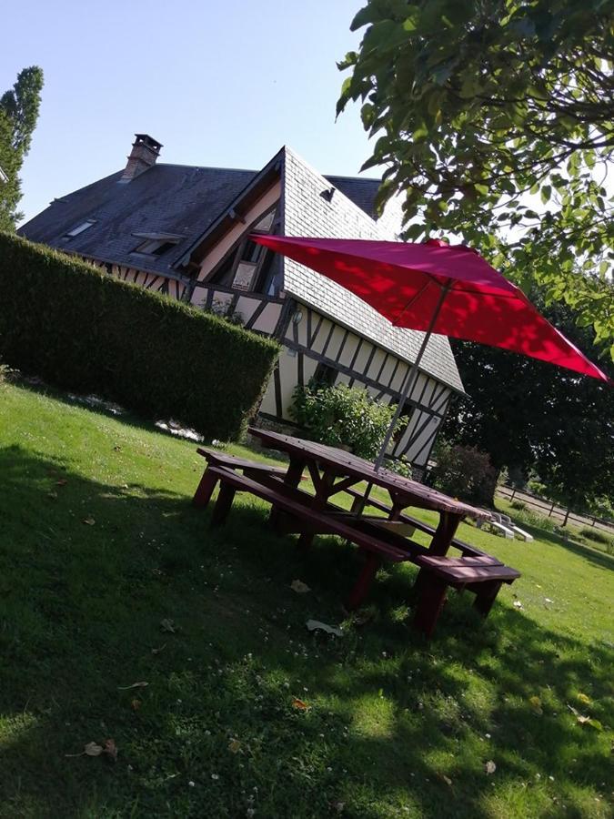 Le Studio Du Pressoir Gisay 외부 사진